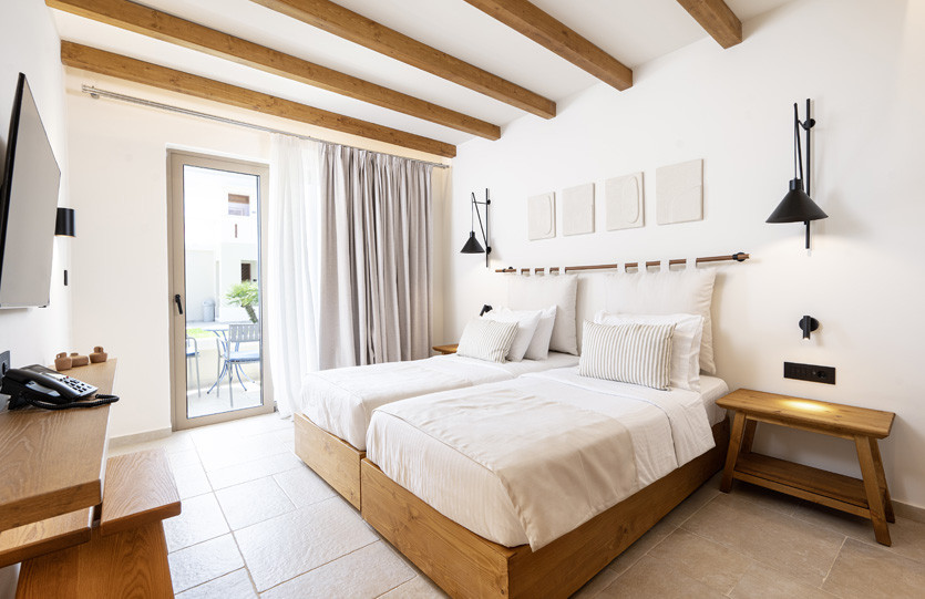 AEGEAN FAMILY ΣΟΥΙΤΕΣ